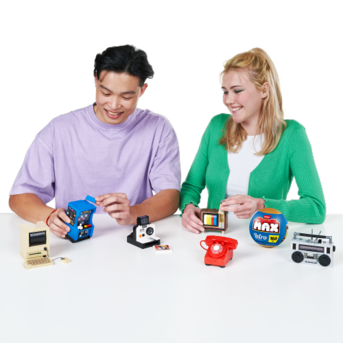 Zuru MAX Premium Retro™ Capsule Collection Toy Perspective: right