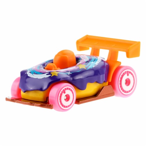 Mattel Hot Wheels® Basic Vehicle Perspective: right
