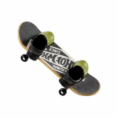 Mattel® Hot Wheels® Shredator Skateboard Perspective: right