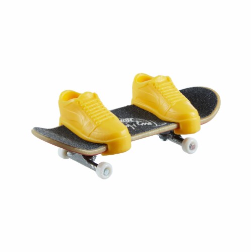 Mattel® Hot Wheels® Double-Headed Demon™ Skateboard Perspective: right