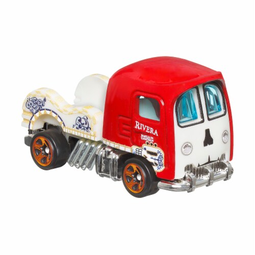 Mattel® Hot Wheels® Disney Pixar Coco Toy Car Perspective: right