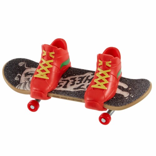 Mattel® Hot Wheels® Berry Cool™ Skateboard Perspective: right
