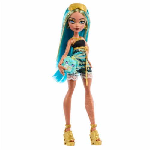 Mattel Monster High Buried Secrets Cozy Creepover Doll Perspective: right