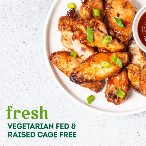 Simple Truth® Naturalˆ Fresh Chicken Wings Perspective: right