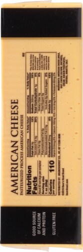 Boar's Head American Cheese Yellow Perspective: right