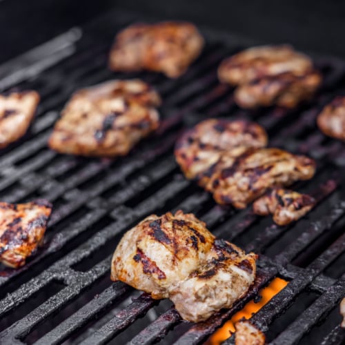 Smart Chicken® Boneless Skinless Chicken Thighs Perspective: right