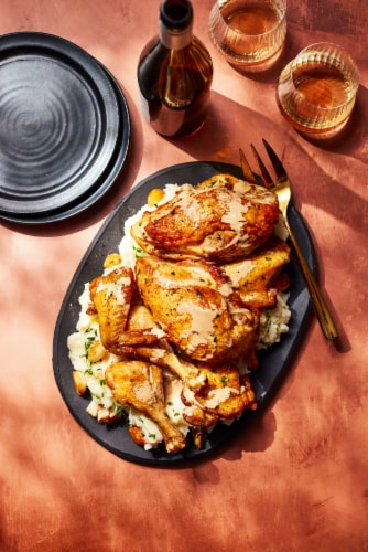 Sanderson Farms® Fresh Whole Cut Up Chicken with Giblets Perspective: right