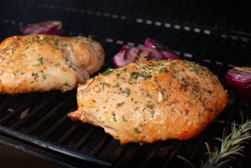 Honeysuckle White® Boneless Skin-On Pre-Brined Turkey Breast Perspective: right