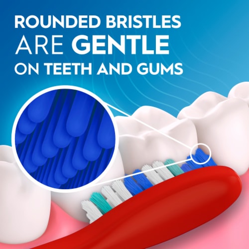 Oral-B Healthy Clean Soft Toothbrush Perspective: right