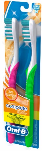 Oral-B Advantage Complete Deep Clean Medium Toothbrushes Perspective: right