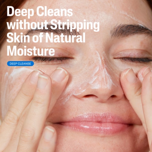 Cetaphil Daily Facial Cleanser for Combination to Oily, Sensitive Skin Perspective: right