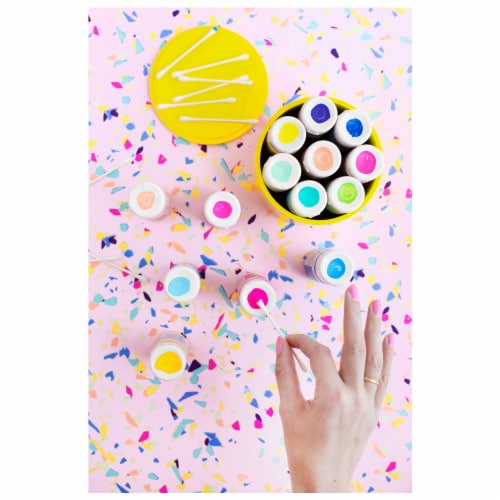 Q-tips® Cotton Swabs Perspective: right