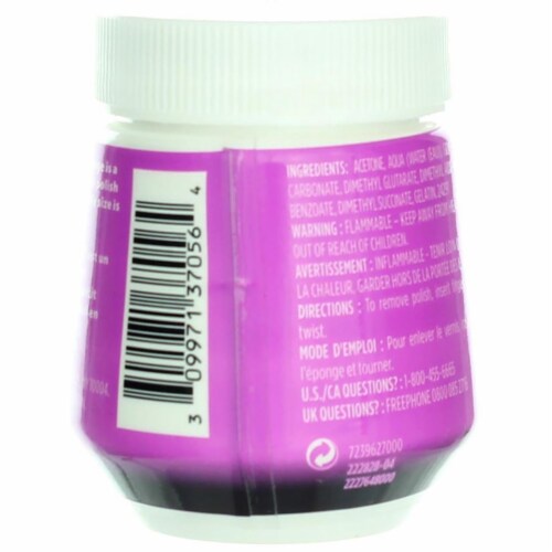 Cutex® Care Twist & Scrub Nail Polish Remover Sponge Perspective: right