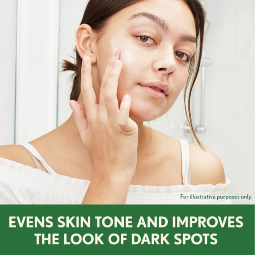Aveeno Positively Radiant Daily SPF 15 Moisturizer Perspective: right