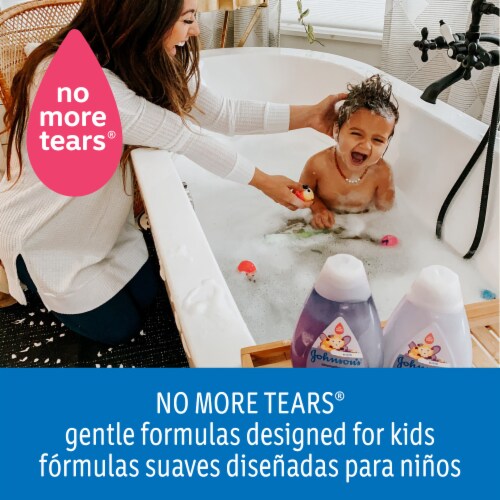 Johnson's Strengthening Tear-Free Kids' Shampoo Perspective: right
