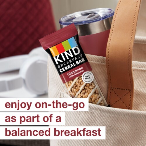 KIND Cinnamon with Almonds Breakfast Cereal Bars Perspective: right