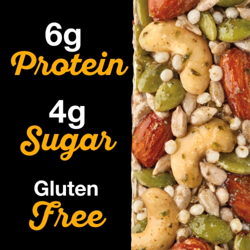 KIND Savory Roasted Nuts & Jalapeno Nut Bars Perspective: right