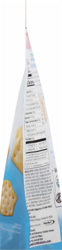 Milton's Craft Bakers Organic Cheesy White Cheddar Crackers Perspective: right