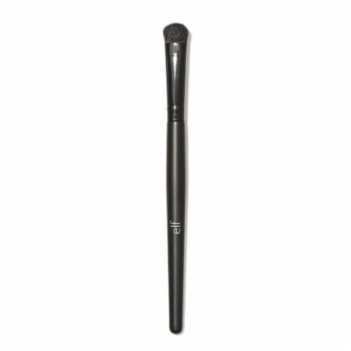 e.l.f. "C" Eye Shadow Brush Perspective: right