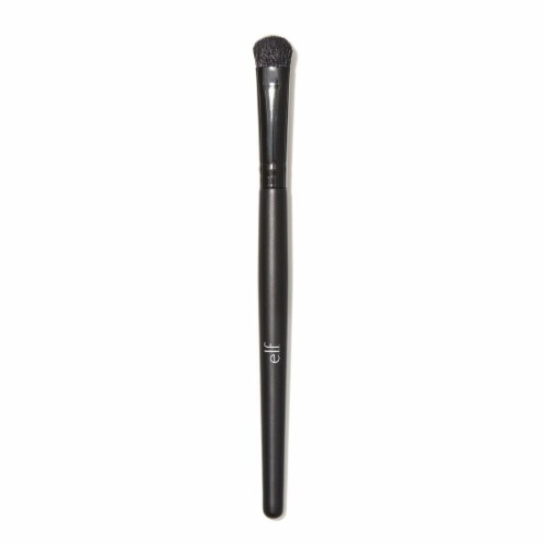 e.l.f. "C" Eye Shadow Brush Perspective: right