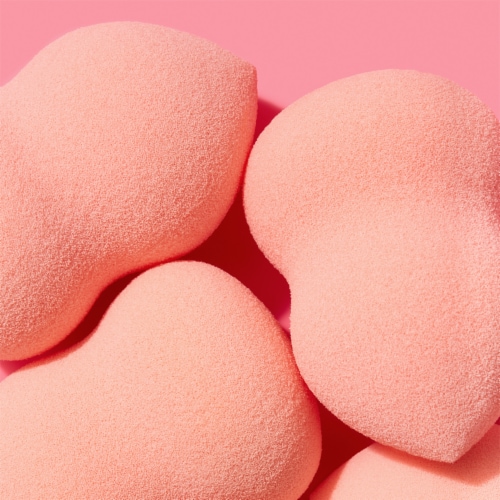 e.l.f. Blending Makeup Sponge Perspective: right