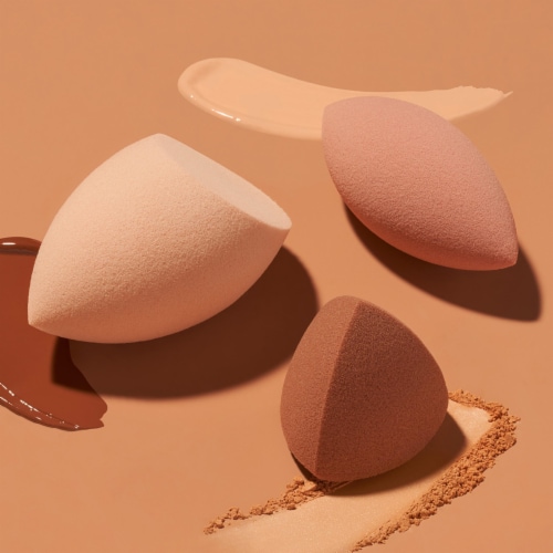 e.l.f. Total Makeup Sponge Set Perspective: right