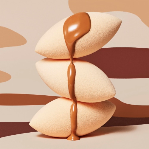 e.l.f. Cosmetics Camo Concealer Sponge Perspective: right