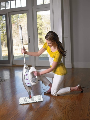 Black and Decker Steam Mop Vacuum Cleaner Duo w/ Upright Handheld Vacuum  Cleaner, 1 Piece - Kroger