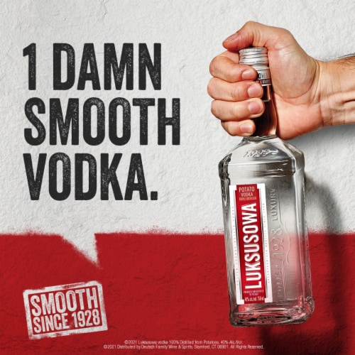 Luksusowa Vodka Perspective: right