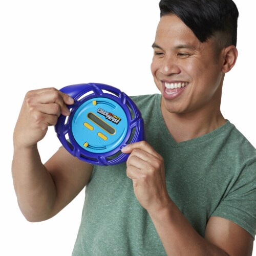 Hasbro Gaming Ultimate Catch Phrase Game Perspective: right