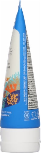 Badger® Unscented & Hypoallergenic Clear Zinc Sunscreen Cream SPF 40 Perspective: right