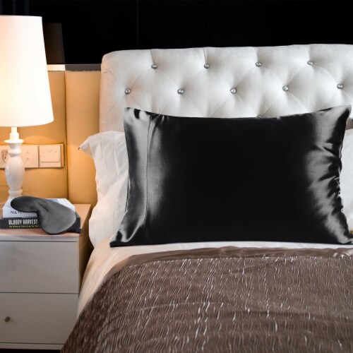 PiccaoCasa Envelope Closure Pillowcase Mulberry Silk with a Silk Eye Cover Perspective: right
