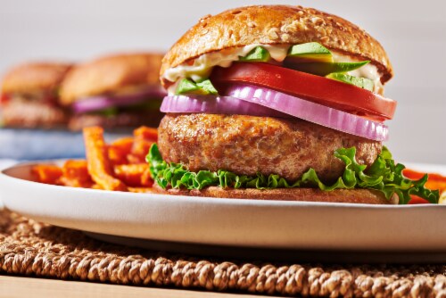 Shady Brook Farms® 93% Lean Fat Ground Turkey Tray Perspective: right