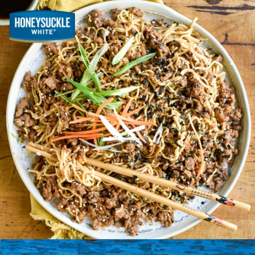 Honeysuckle White® 99% Fat Free Ground Turkey Breast Tray Perspective: right