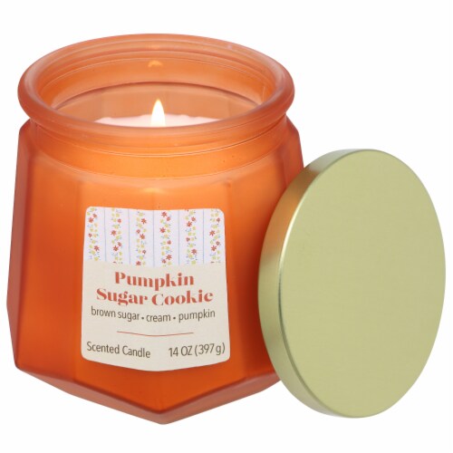 Empire Limited Edition Scented Jar Candle Perspective: right