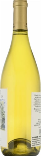 Becker Vineyards Viognier Perspective: right