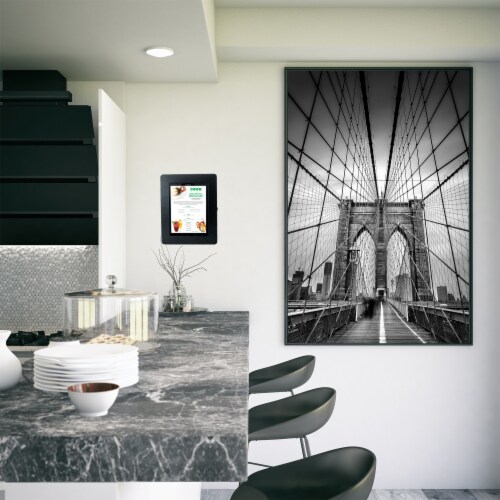 Premium Large Locking Wall Mount (Black) Perspective: right