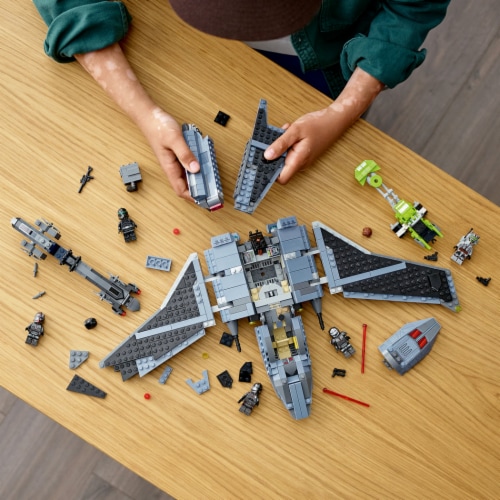 LEGO® Star Wars The Bad Batch™ Attack Shuttle Building Toy Perspective: right