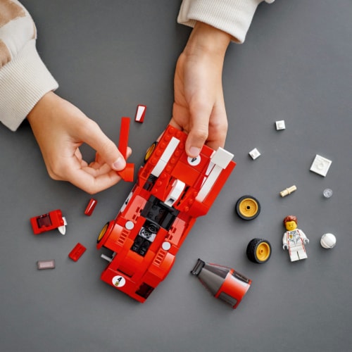 LEGO® Speed Champions Ferrari Building Toy Perspective: right