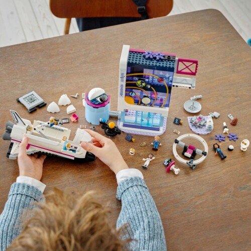 41713 LEGO® Friends Olivia's Space Academy V39 Perspective: right