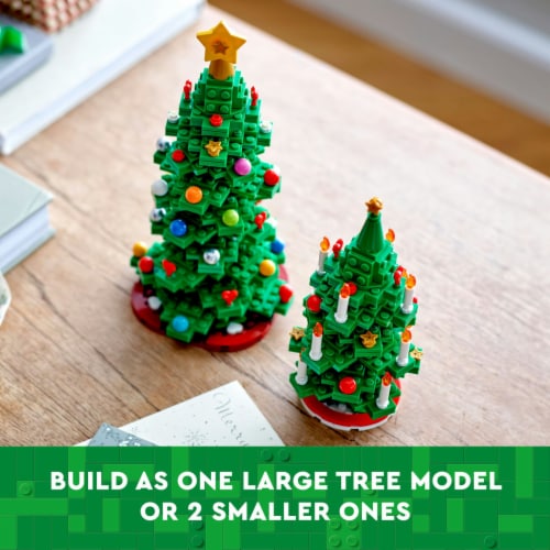 LEGO® Christmas Tree 40573 Building Set Perspective: right