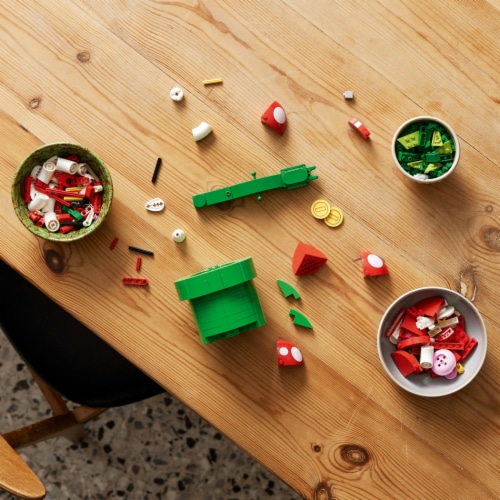 LEGO® 71426 Super Mario Piranha Plant Perspective: right