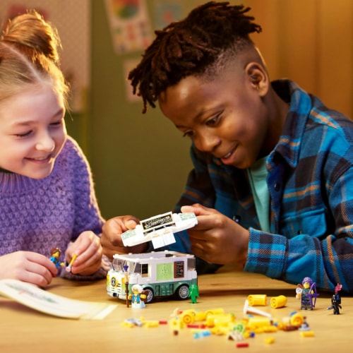 LEGO Mrs. Castillo's Turtle Van Perspective: right