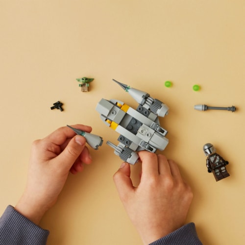LEGO® Star Wars™ The Mandalorian N-1 Starfigher Microfighter Building Set 75363 Perspective: right