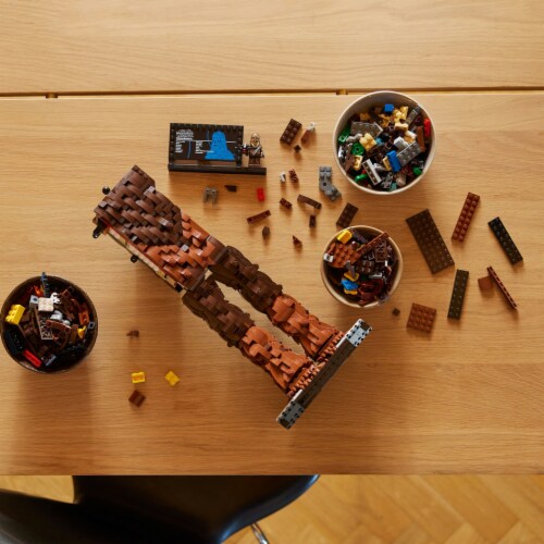 LEGO® Star Wars® Chewbacca™ Building Set 75371 Perspective: right