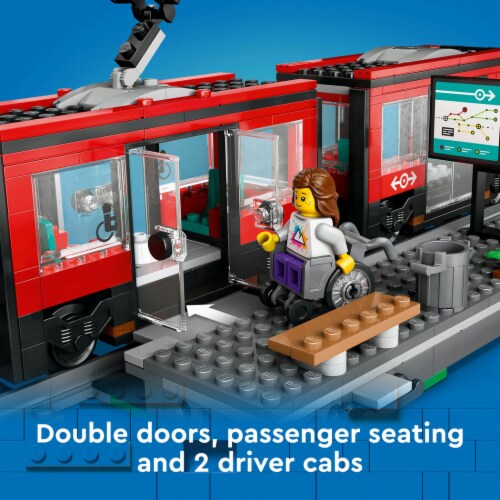 LEGO® City Downtown Streetcar And Station 60423 Perspective: right