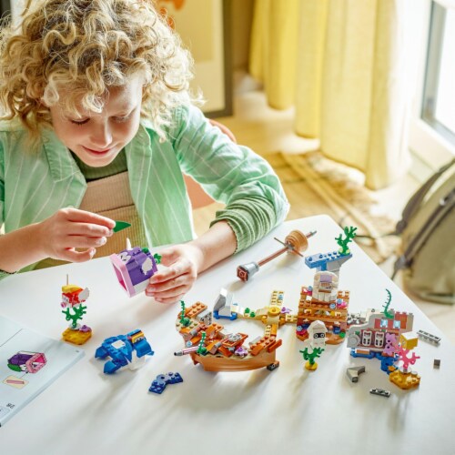 71432 LEGO® Super Mario Dorrie's Sunken Shipwreck Adventure Expansion Set Perspective: right