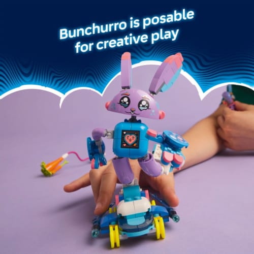 LEGO DREAMZzz Izzie and Bunchurro the Gaming Bunny Building Set 71490 Perspective: right