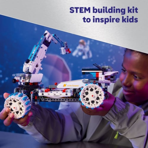 LEGO Technic Lunar Outpost Moon Rover Space Vehicle 42211 Perspective: right