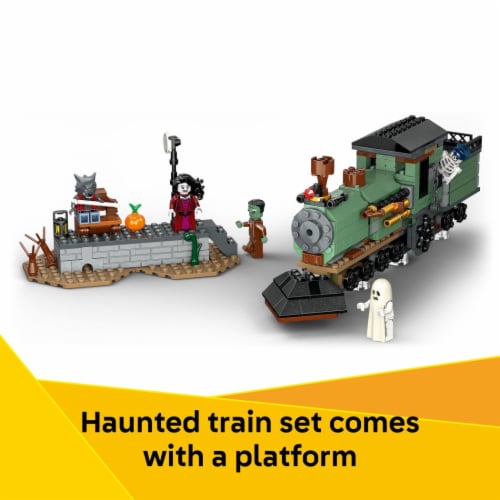 LEGO Creator 3 in 1 Haunted Mansion Building Toy 31167 Perspective: right